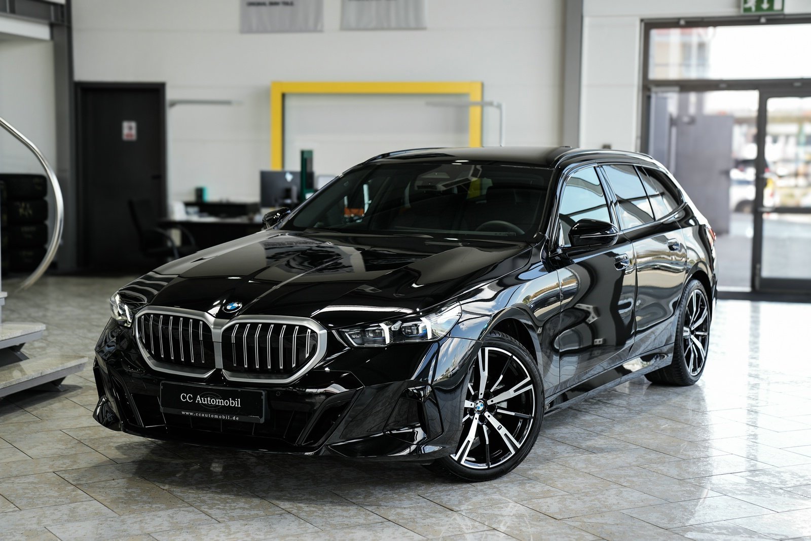 BMW 520 d xDrive Touring M Sport 1