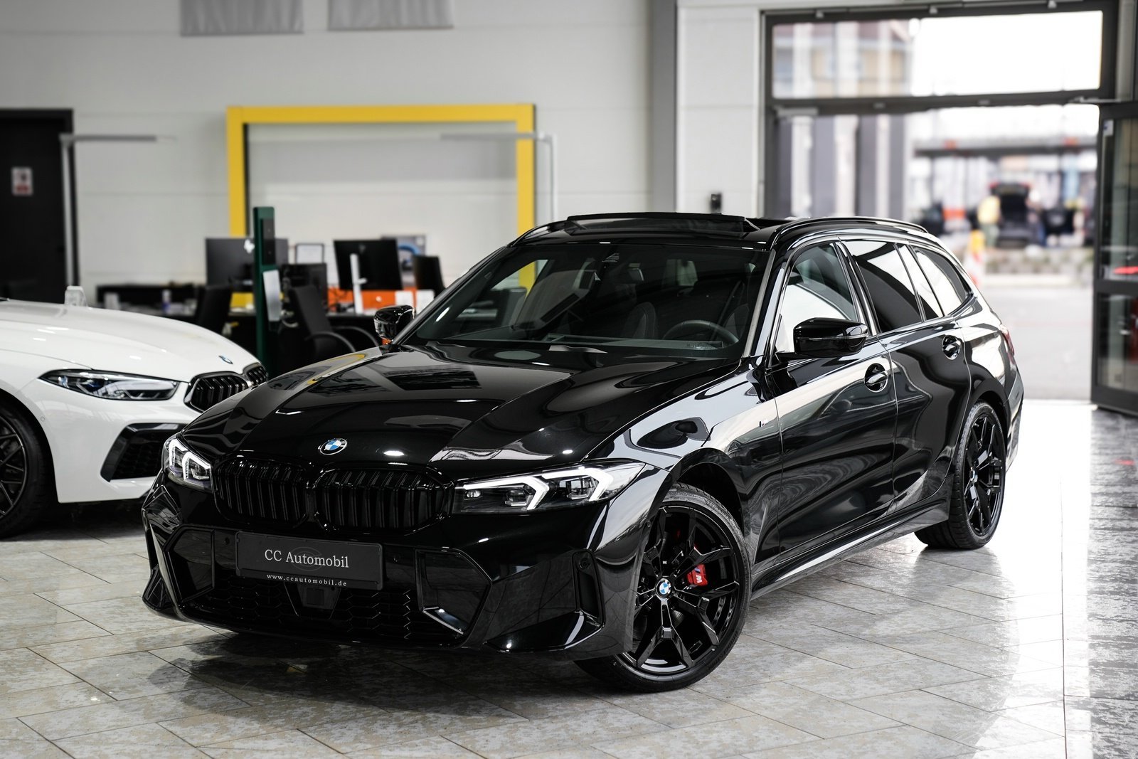 BMW 320 d xDrive Touring M SPORT PRO 1